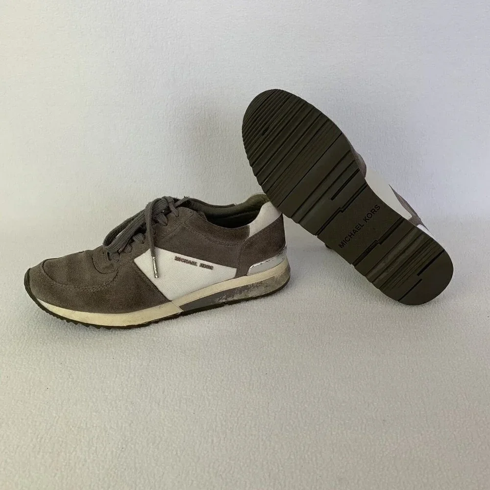 Michael Kors Women's Size 8M Gray Suede Trainer Fashion Sneakers Read